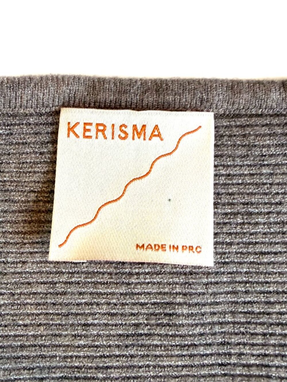 Kerisma Ryu Ribbed V-Neck Sweater - Picture 6 of 8
